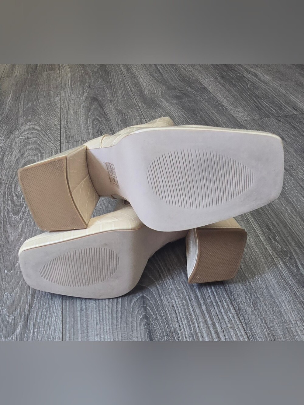 Princess Polly Jamie Croc Platform Boots Cream Square Toe Size 6. - Picture 9 of 9